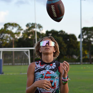 Meet your Posher, Trace